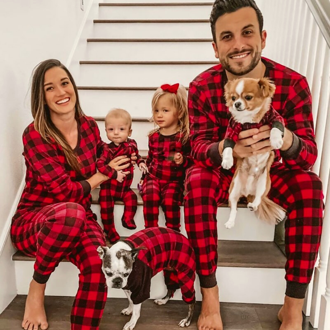 Pijamas Navidad Familiares - Conjunto A Cuadros Rojos Con Estampados De Papá Noel Y Renos